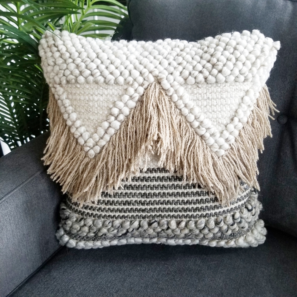 🌻NEW🌻 Fringe Southwestern Cushion Cover - Picture 3 of 8